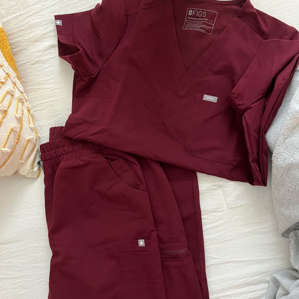 FIGS scrubs